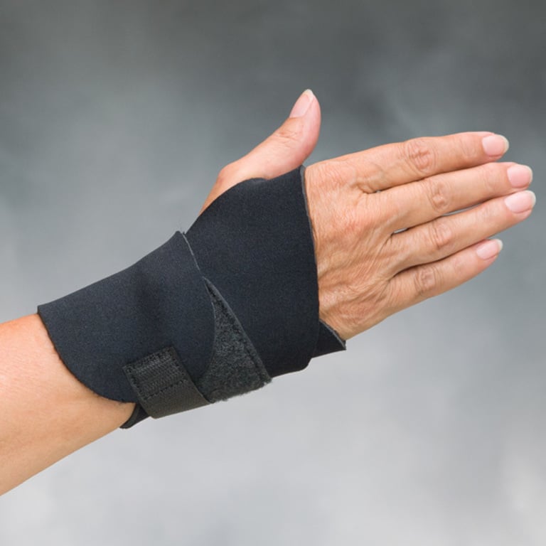 Wrist and Thumb Neoprene Support (W56) - Left / X-Small: 4-5
